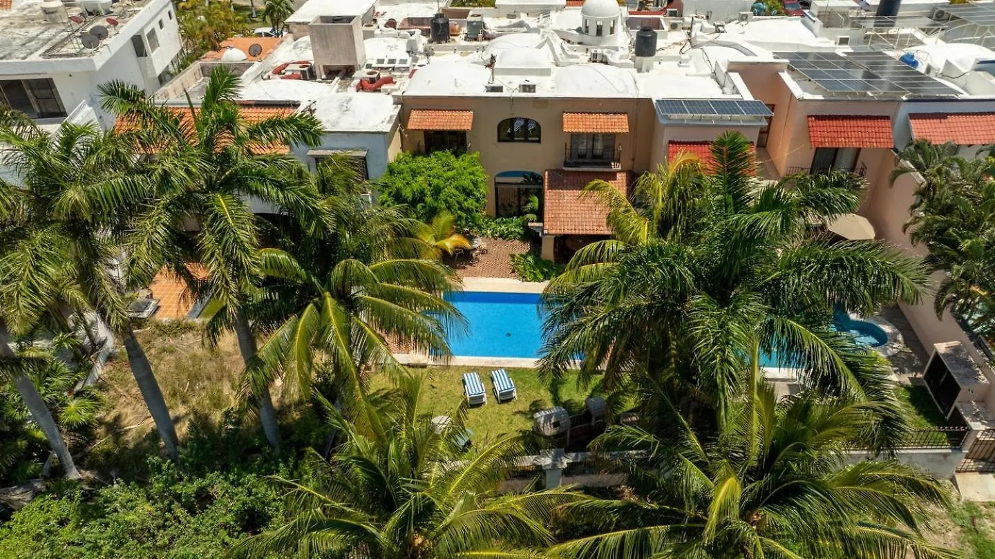 Mexican Style House In The Hotel Zone W/ Priv Pool 칸쿤