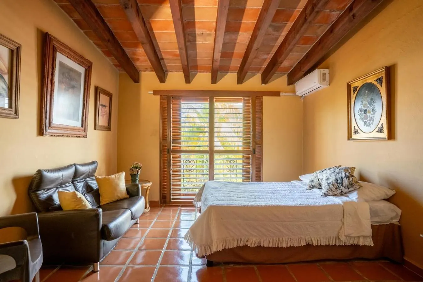 Mexican Style House In The Hotel Zone W/ Priv Pool Cancun Villa