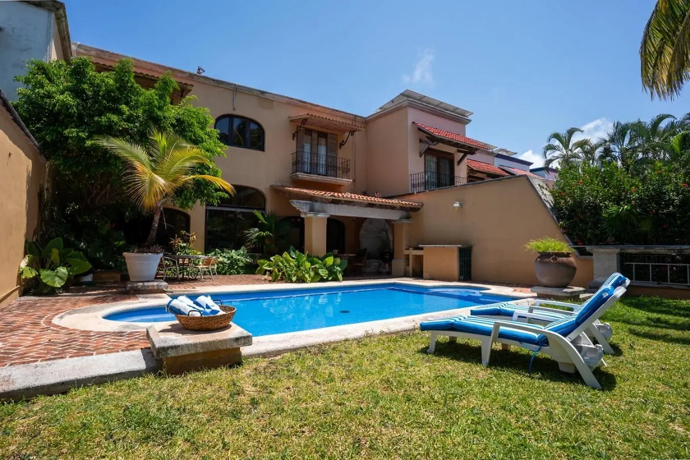 Mexican Style House In The Hotel Zone W/ Priv Pool Cancun
